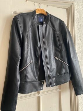 GAP Women's Black vegan faux Leather Zip Moto Jacket Large NWT New